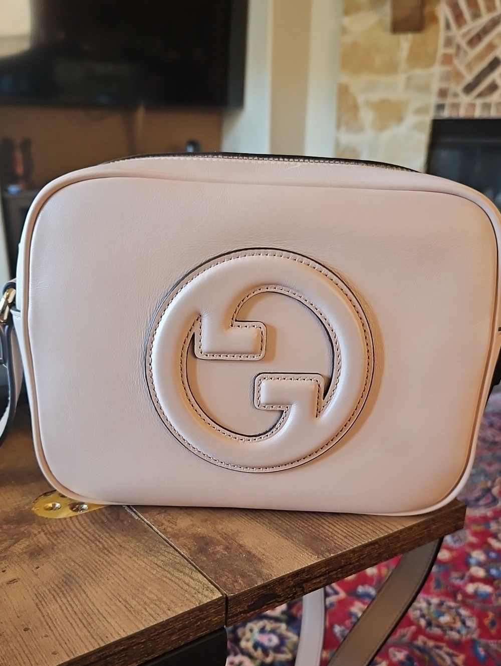 Authentic Gucci Powder Pink Leather Crossbody.